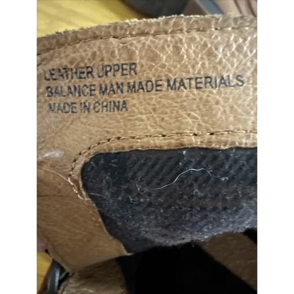 Born Women's 11 M Leandra Distressed Leather Boots Heeled Side Zip Moto Boho - Picture 8 of 9